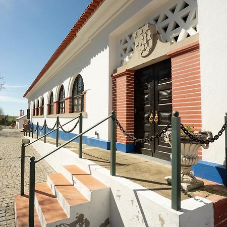 לינה וארוחת בוקר Vila Fernando  Escola Do Fado מראה חיצוני תמונה