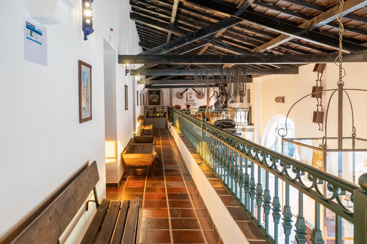 לינה וארוחת בוקר Vila Fernando  Escola Do Fado מראה חיצוני תמונה