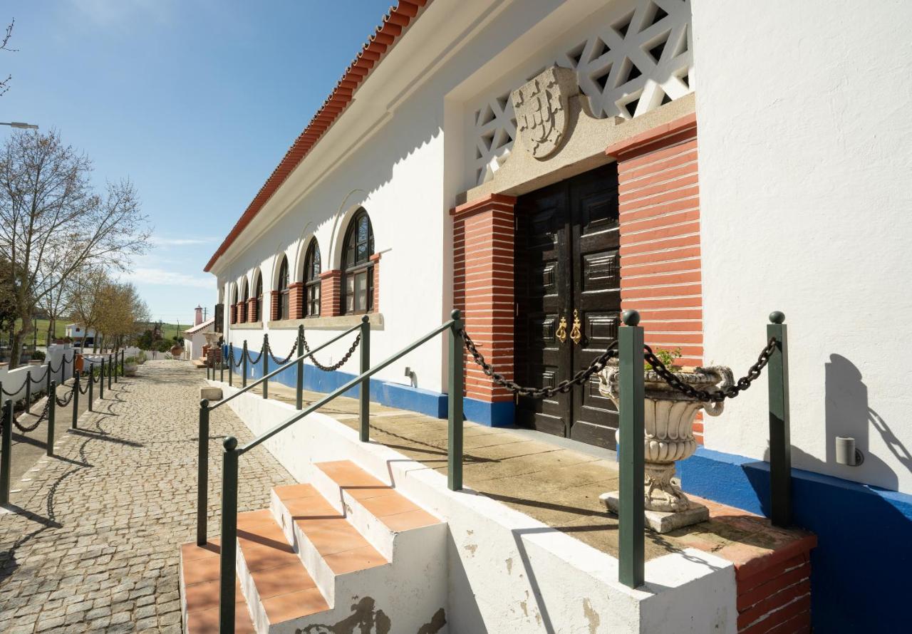 לינה וארוחת בוקר Vila Fernando  Escola Do Fado מראה חיצוני תמונה